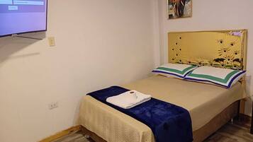 Comfort dubbelrum - uteplats - utsikt mot innergården | Gratis wi-fi