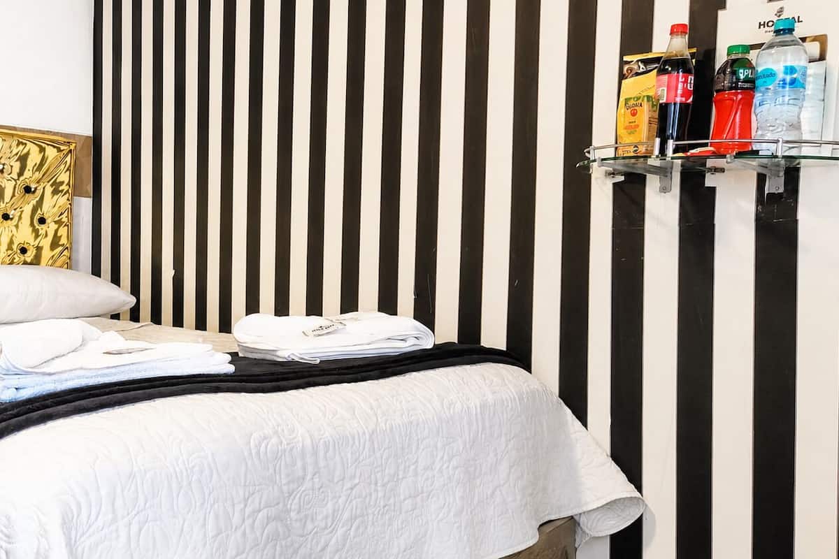 Comfort Double Room, Patio, Courtyard View | WiFi (free)