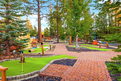 #252: Pine 2nd Level 1 Bedroom Roundhouse Resort