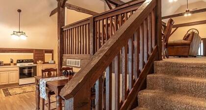 The Overloft - Lake & Golf Retreat at Eagle Pointe