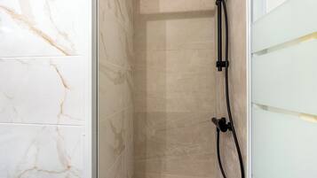 Studio, 2 Twin Beds, Kitchenette, City View | Bathroom | Shower, free toiletries, hair dryer, soap