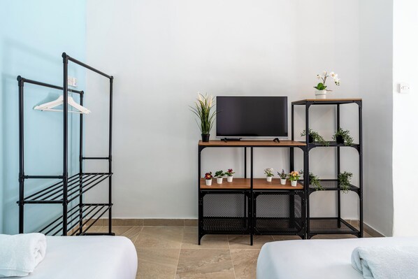 مكواة/لوح كي وواي فاي مجانًا