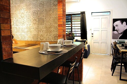 Cozy 2-Bedroom Apartment with 2 Beds for 4 Guests Near La Paz Malecón