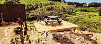 Luxury Coastal Escape | 3BR Villa Near Karioitahi Beach – Pets Welcome