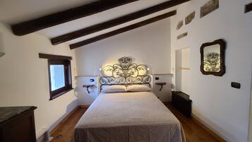 1 Schlafzimmer, Reisekinderbett, kostenloses WLAN, Bettwäsche