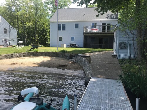 Lakefront Home with A/C just 5 miles to World Cup games at Foxboro.