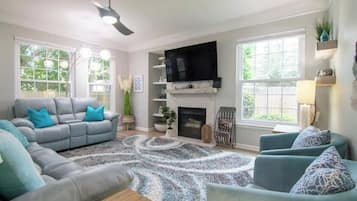 Vila, Beberapa Tempat Tidur, patio, pemandangan kolam renang (Legacy Villa 2602) | Area keluarga