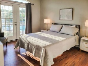 Villa, 1 Queen Bed, Hot Tub, Ocean View (Legacy Villa 1103) - Legacy Villa 1103 - 1 Bedroom 1 Bath With Garage in Beachside Neighborhood (Gulfport)