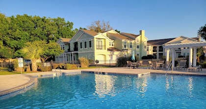 Legacy Villa 1103 - 1 Bedroom 1 Bath With Garage in Beachside Neighborhood