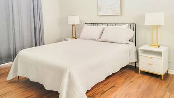 Villa, 1 Queen Bed, Hot Tub, Ocean View (Legacy Villa 1103) | 1 bedroom, individually decorated, individually furnished, bed sheets