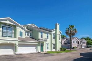 Exterior - Legacy Villa 506 - 2 Bedroom 2 Bath With Garage in Beachside Neighborhood (Gulfport)