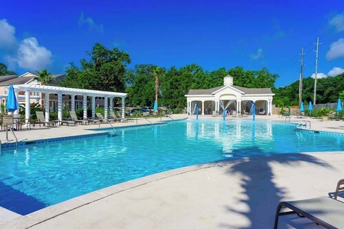 Legacy Villa 506 - 2 Bedroom 2 Bath With Garage in Beachside Neighborhood
