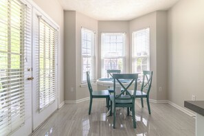 Villa, Multiple Beds, Patio, Beach View (Legacy Villa 506) | Dining