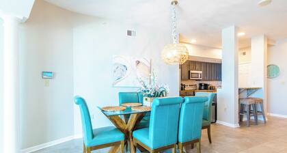 Relax in This Beautifully Cozy 2-bedroom, 2 Bathroom Condo. Sleeps 6!!