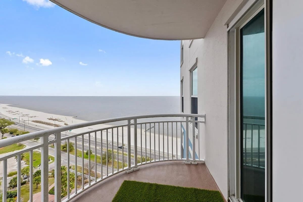 Condo, Multiple Beds, Pool Access, Ocean View (Legacy Tower II 1301) | Property grounds