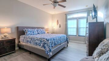 2 bedrooms, individually decorated, individually furnished, bed sheets