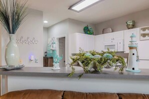 Vila, Beberapa Tempat Tidur, jet tub, pemandangan pantai (Legacy Villa 2604) | Interior