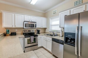 Nhà, nhiều giường, có thể sử dụng hồ bơi, quang cảnh biển (Beau Clair -120) | Bếp riêng