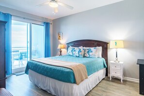 Leilighet, flere senger, spabadekar, havutsikt (Legacy Tower 2 -802) | 2 soverom, individuelt dekorert, individuelt innredet og sengetøy