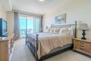Kondominium, Beberapa Tempat Tidur, akses ke kolam renang, pemandangan samudra (Legacy Tower I 1104) | 2 kamar tidur dan didekorasi berbeda-beda