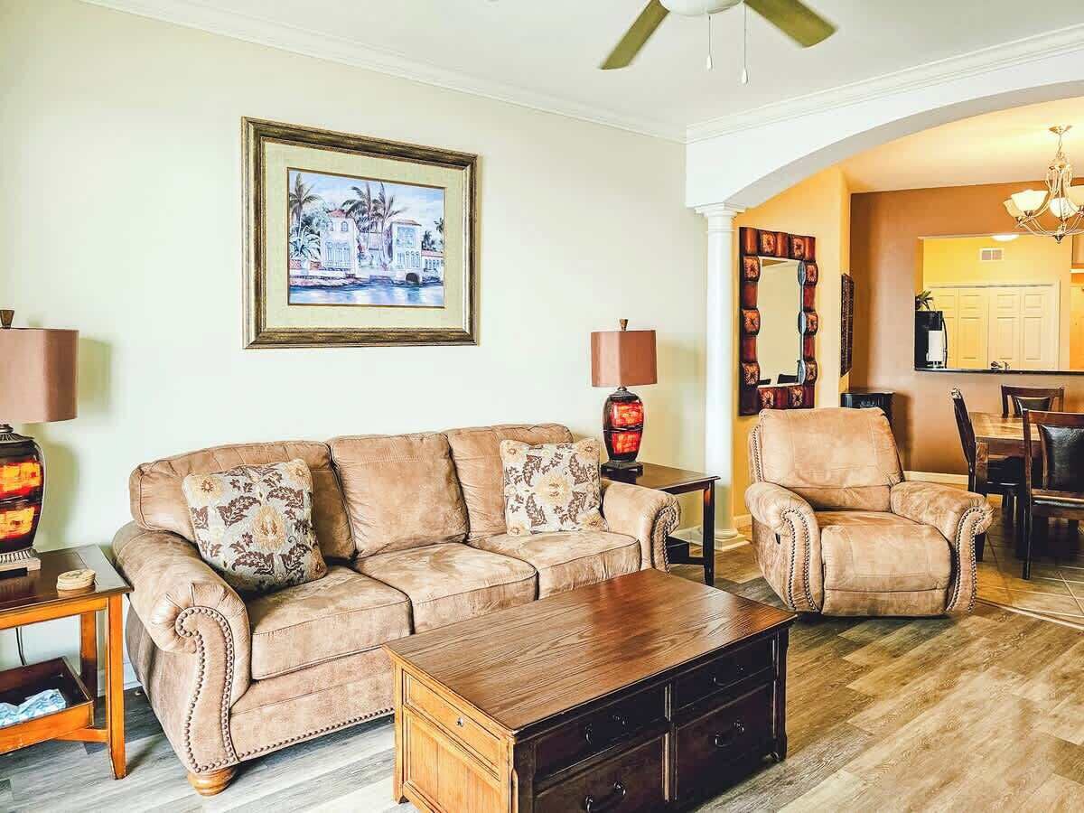 Condo, Multiple Beds, Pool Access, Ocean View (Legacy Tower II 0708) | Living area