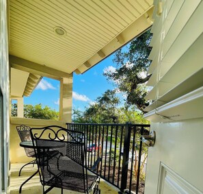 View from room - 123 Beau Clair - Beachside Townhome With Balcony and Pool in Long Beach (Long Beach)