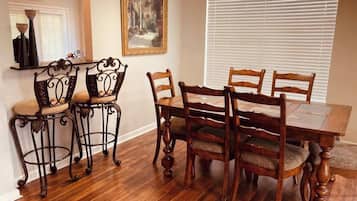 Villa, Multiple Beds, Patio, Beach View (Legacy Villa 1306) | Dining