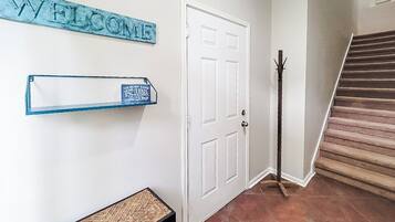 Villa, Multiple Beds, Patio, Beach View (Legacy Villa 1306) | Interior