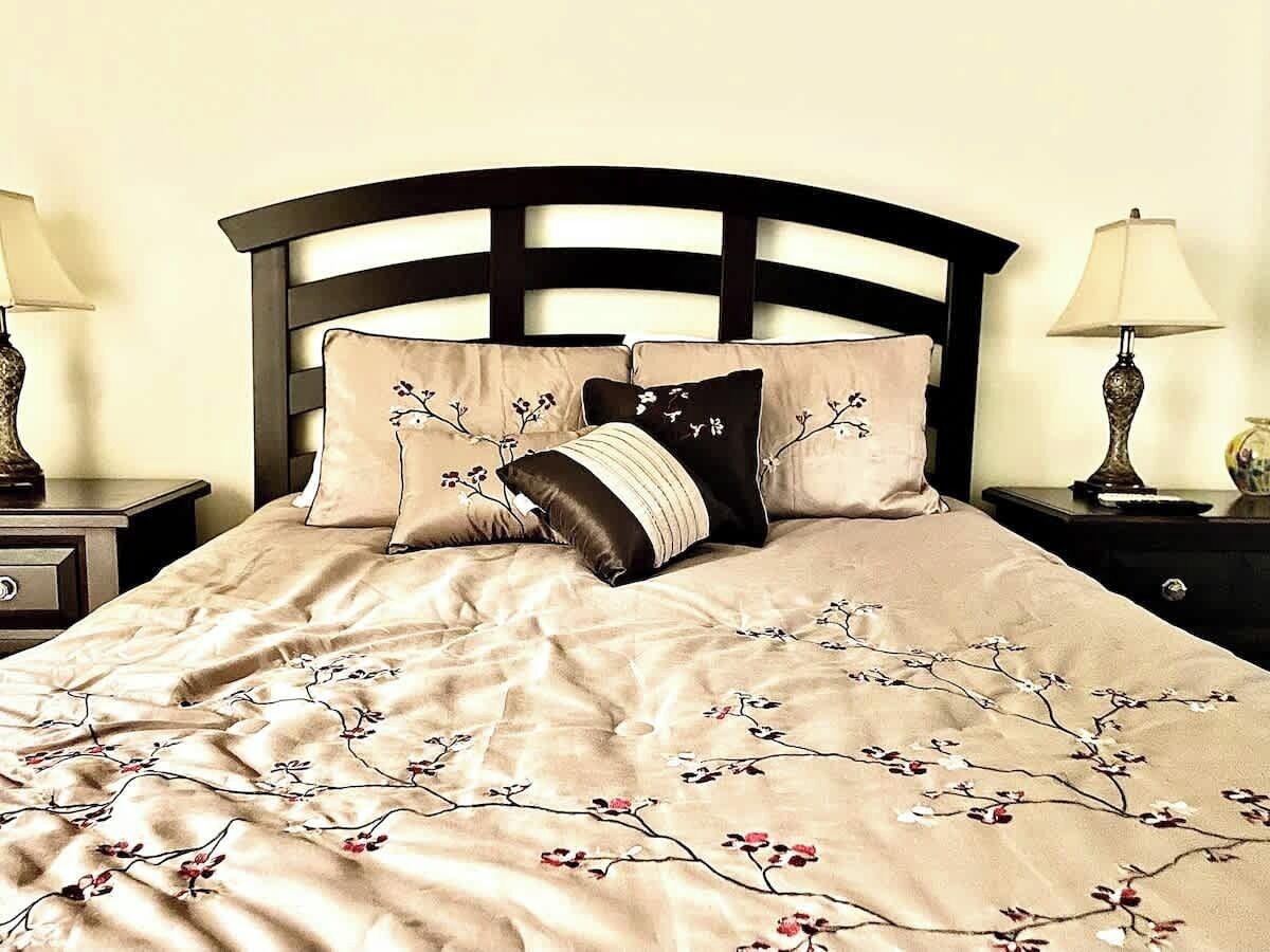 3 habitaciones, decoración personalizada y muebles diferentes 