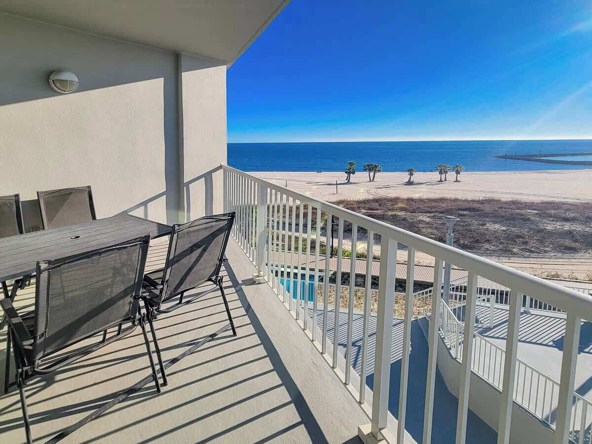 Appart'hôtel, 2 grands lits, patio, vue océan (Sea Breeze 0409) | Restauration extérieure