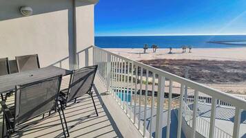 Condo, 2 Queen Beds, Patio, Ocean View (Sea Breeze 0409) | Outdoor dining