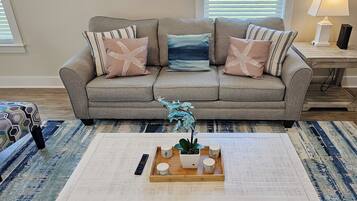 House, Multiple Beds, Patio, Ocean View (Seaside Bliss) | Living area