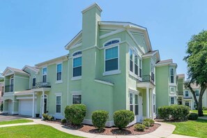 Exterior - Legacy Villa 1702 - 2 Bedroom 2 Bath With Garage in Beachside Neighborhood (Gulfport)