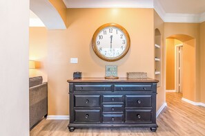 別墅, 多張床, 庭院, 海灘景觀 (Legacy Villa 1702) | 住宿內部