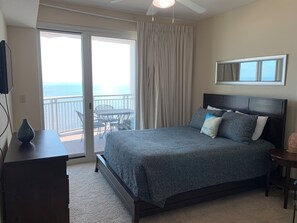 Condo, 2 Queen Beds, Hot Tub, Ocean View (Legacy Tower 2 -1204) - Beachview Condo at Legacy Tower 2 -1204 - Fully Furnished 2 Bedroom 2 Bath (Gulfport)