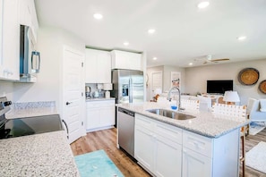 House, Multiple Beds, Patio, Golf View (Golfing Green) | Private kitchen - Brand New, Fully Furnished 3 Bedroom, 3 Bathroom Home in Ocean Springs! (Ocean Springs)