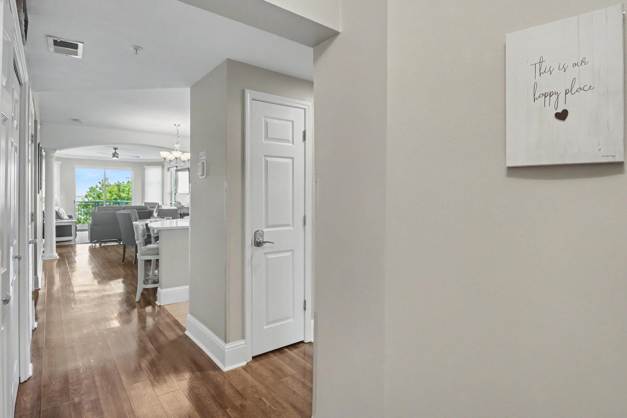 Apartamento, varias camas, vistas a la playa (Legacy Tower II 0309) | Interior