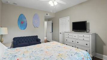 Condo, Multiple Beds, Beach View (Legacy Tower II 0309) | 3 bedrooms, individually decorated, individually furnished, bed sheets