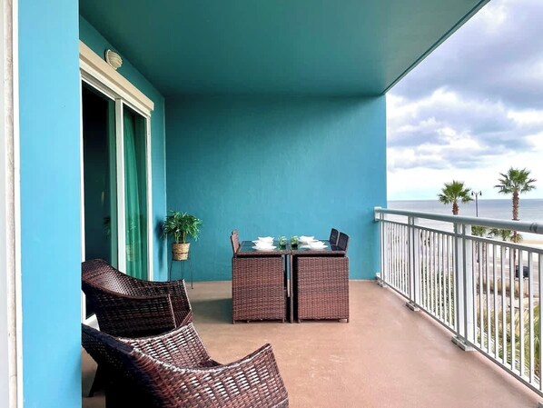 Condo, Multiple Beds, Pool Access, Ocean View (Legacy Tower II 0309) | Outdoor dining