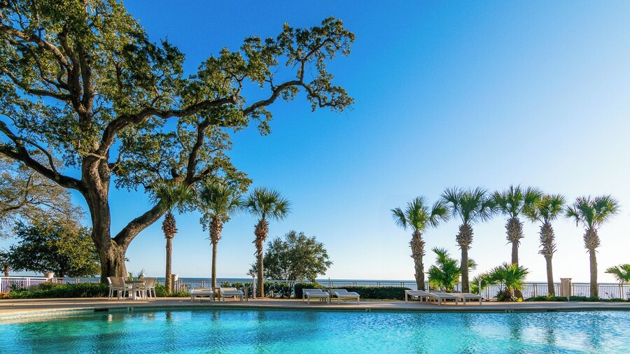 Beachview Condo at Legacy Tower 2 -404 - Fully Furnished 2 Bedroom 2 Bathroom