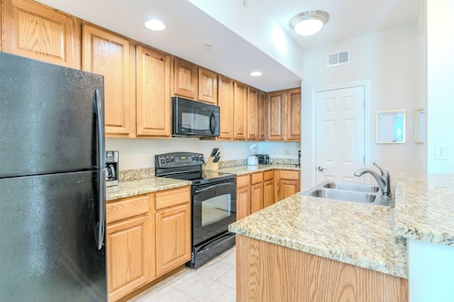 Beachview Condo at Legacy Tower 2 -404 - Fully Furnished 2 Bedroom 2 Bathroom