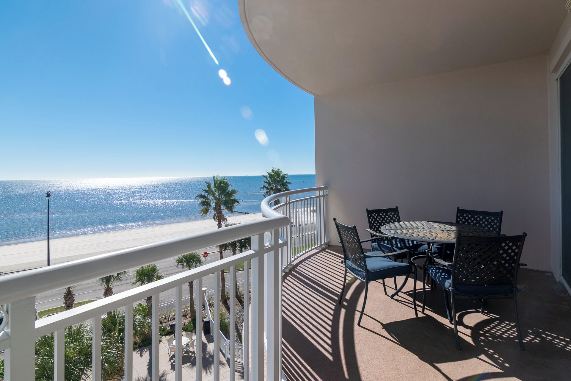 Condo, Multiple Beds, Hot Tub, Ocean View (Legacy Tower 2 -404) | Outdoor dining