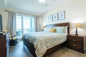 콘도, 침대(여러 개), 수영장 이용, 바다 전망 (Legacy Tower 1 -603) | 3 개의 침실, 침대 시트