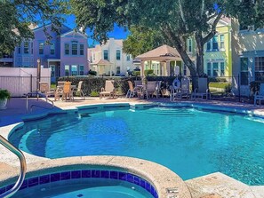 Pool - Legacy Villa 602 - 3 Bedroom 2 Bath Condo - Quiet Beachside Neighborhood (Gulfport)