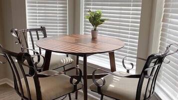 3 bedrooms, individually decorated, individually furnished, bed sheets