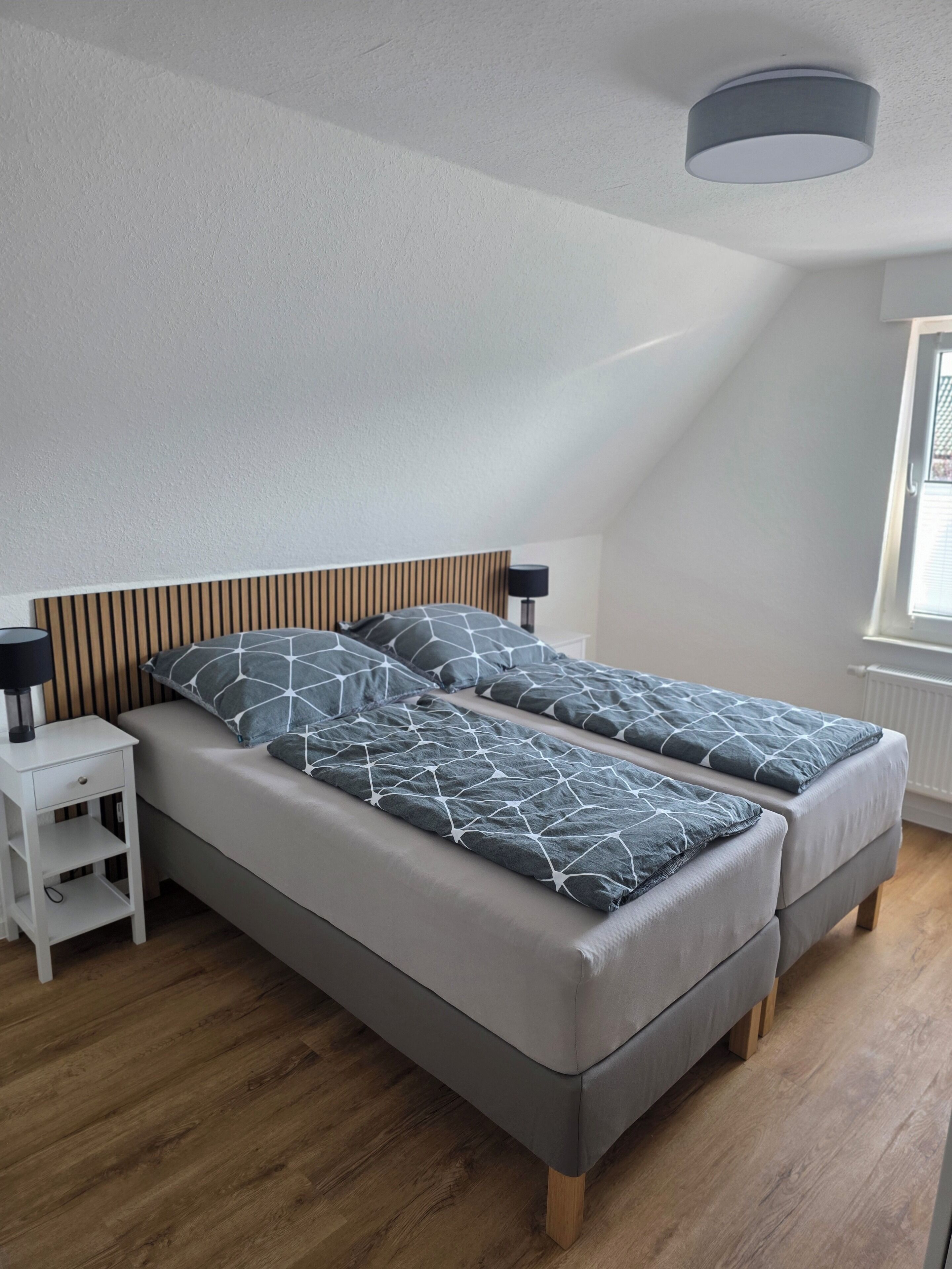 1 chambre, lit parapluie, Wi-Fi gratuit, draps fournis