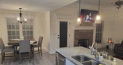 3/2br spacious fenced home with garage in kathleen