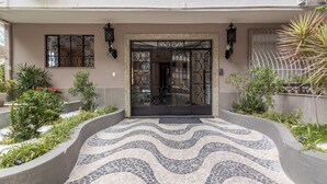 Front of property - Poucos Passos Da Praia De Copacabana | Ab605 (Rio de Janeiro)