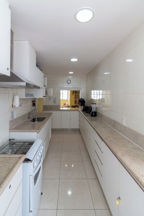 Private kitchen - Conforto A 4 Minutos Da Praia Do Leblon | Ap801 (Rio de Janeiro)