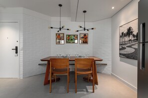 Dining room - Conforto Em Copacabana | 100M Da Praia | Br1307 (Rio de Janeiro)